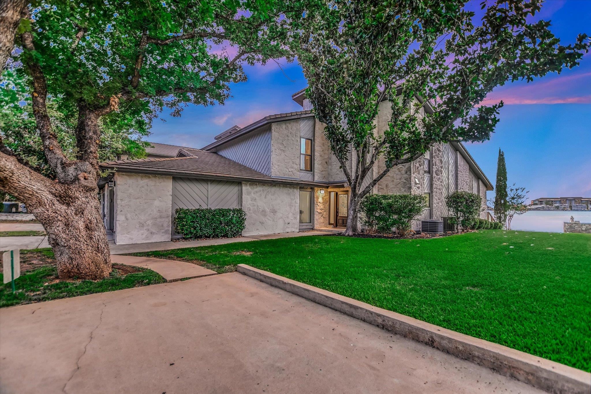 510 Lucy Lane Horseshoe Bay TX 78657