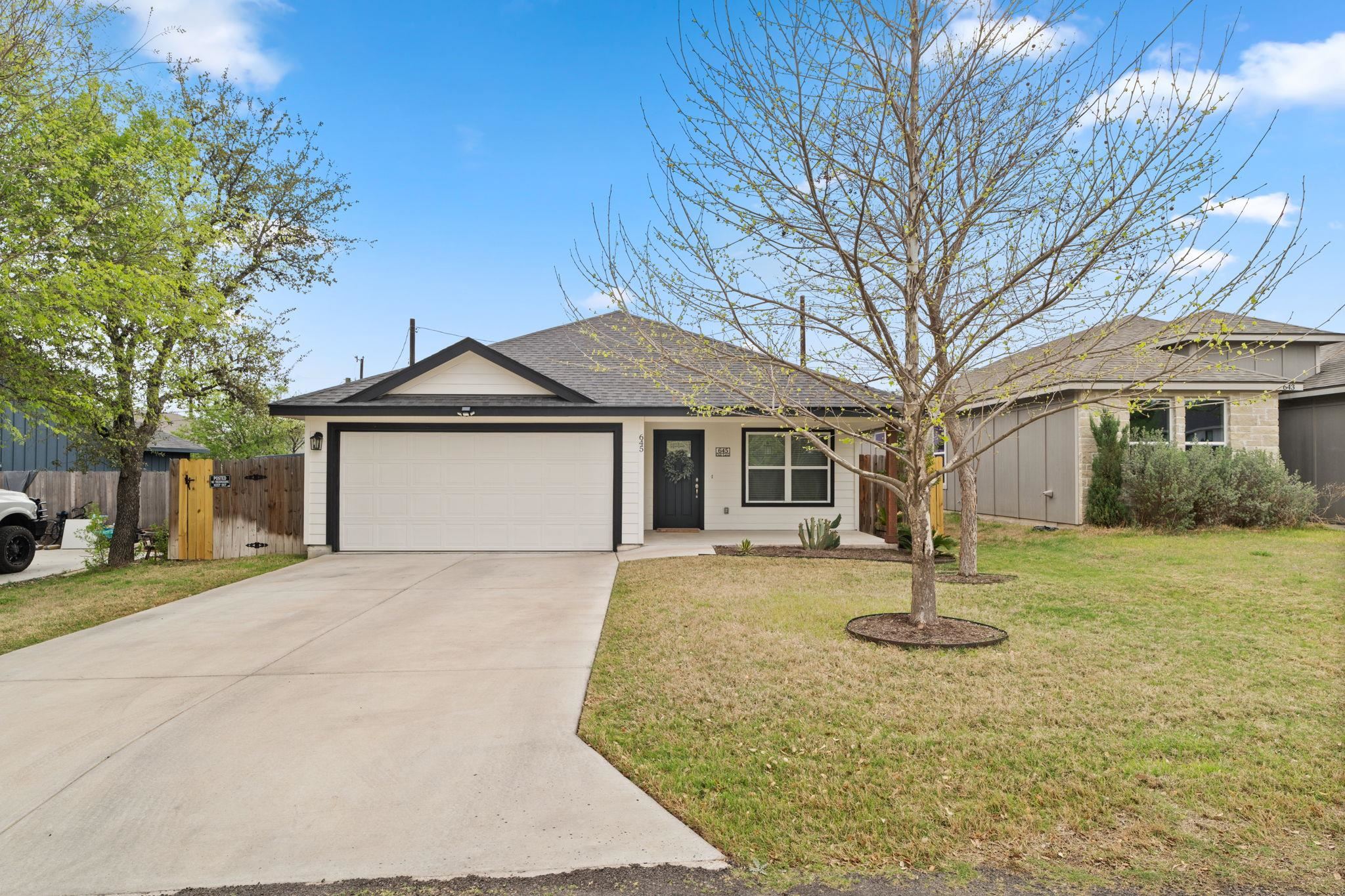 645 Oak Lane Cottonwood Shores TX 78657