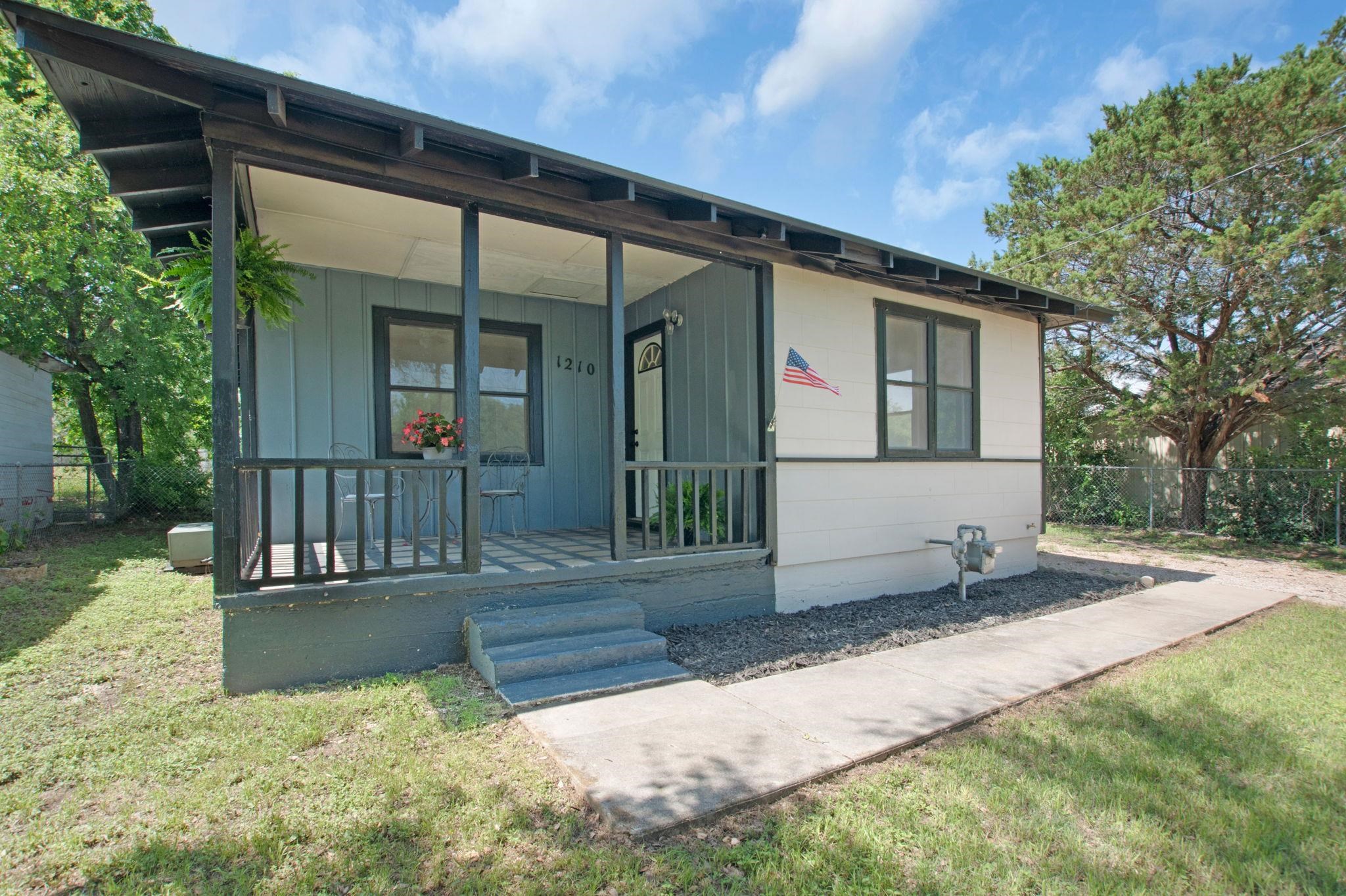 1210 Cloud Street Lampasas TX 76550