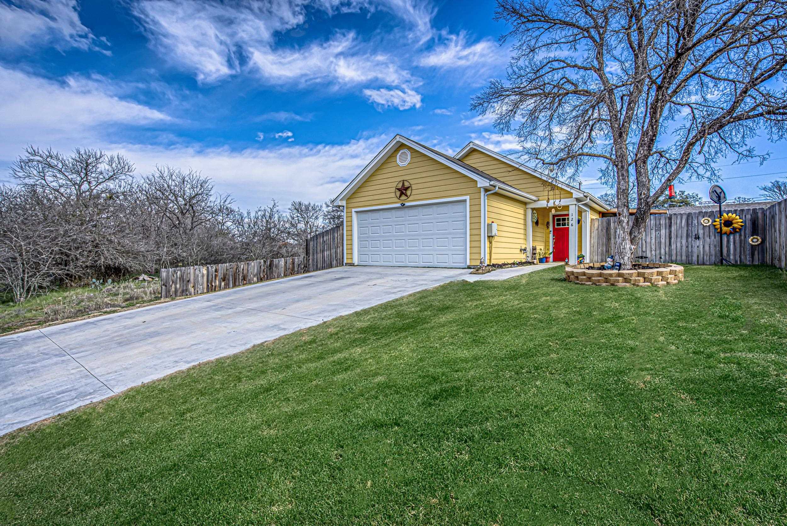 126 Oak Park Kingsland TX 78639