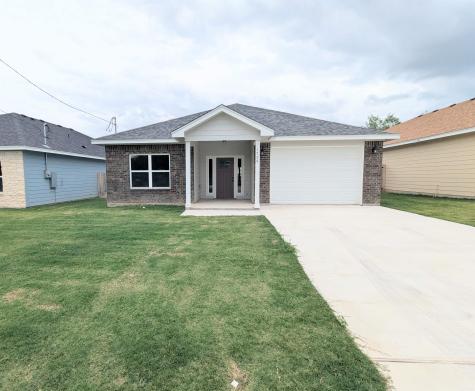 1708 E Ave G Lampasas TX 76550