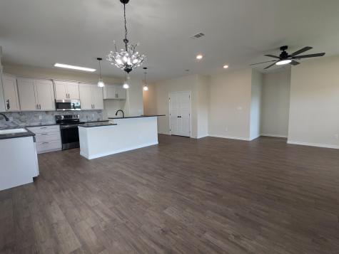 1708 E Ave G Lampasas TX 76550