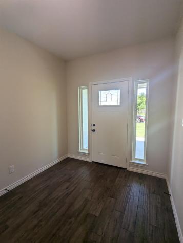 1708 E Ave G Lampasas TX 76550