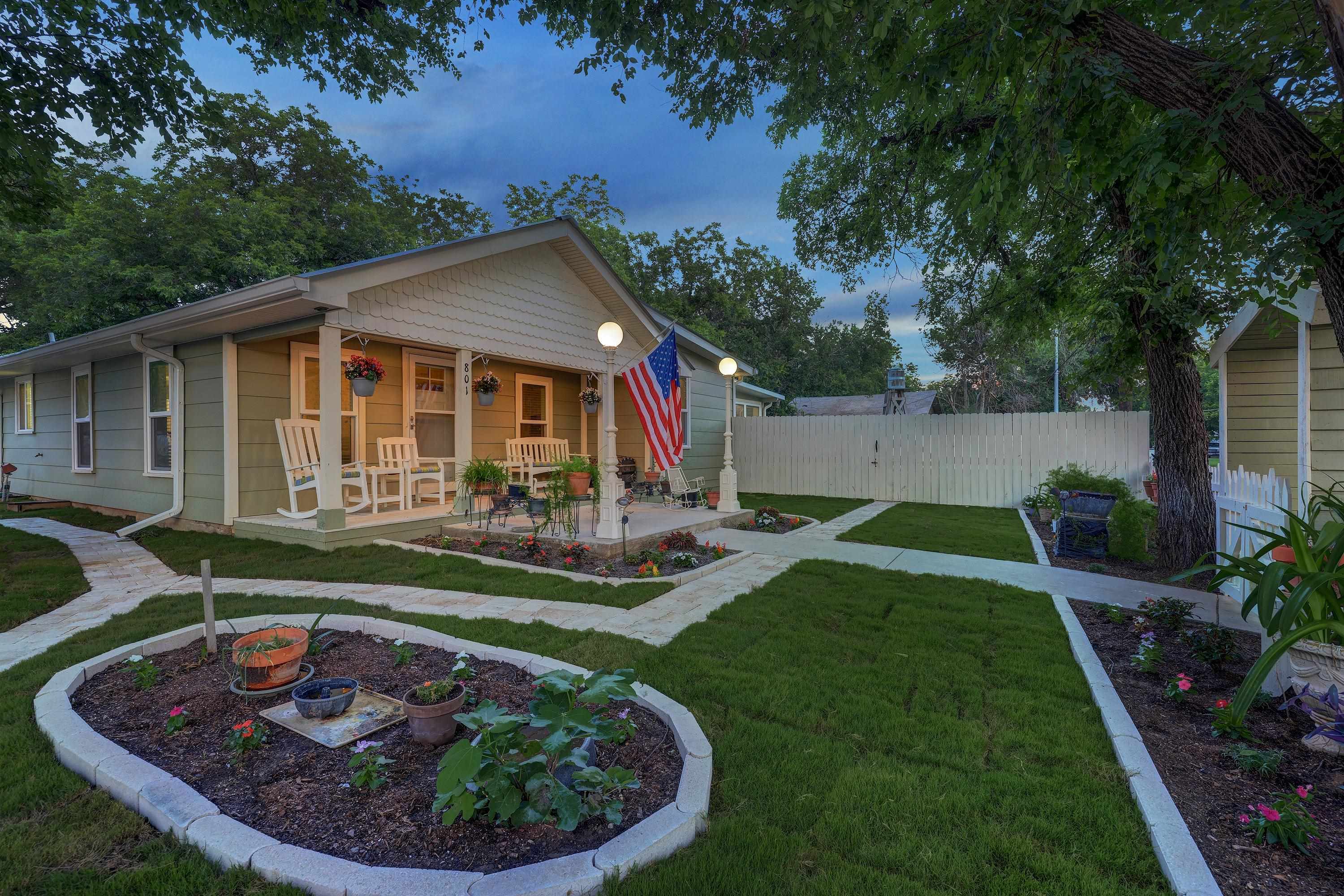 801 S Pierce Street Burnet TX 78611