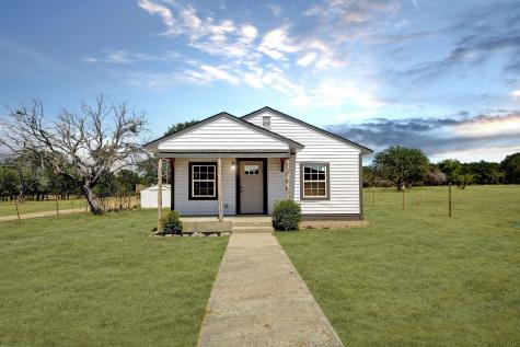 1313 Barnes Street Lampasas TX 76550