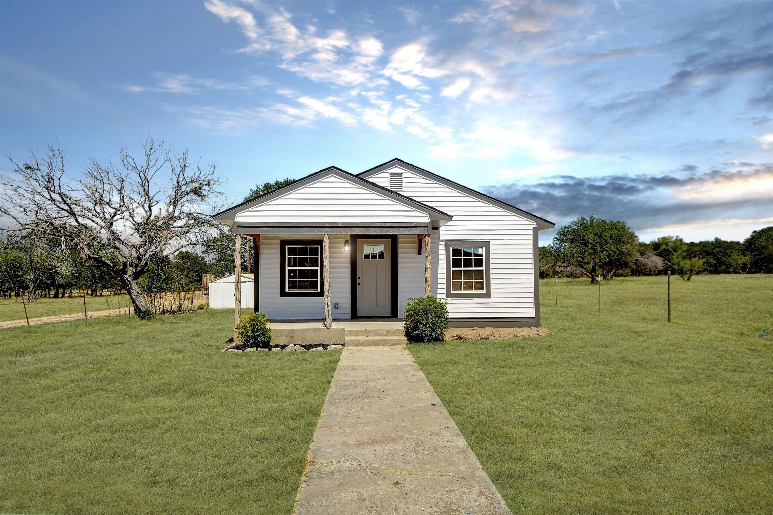 1313 Barnes Street Lampasas TX 76550