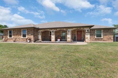 7 Deb Lynn Avenue Lampasas TX 76550