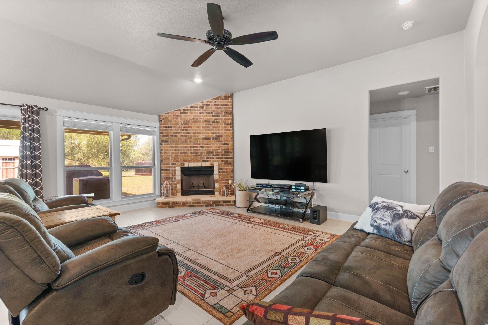 7 Deb Lynn Avenue Lampasas TX 76550