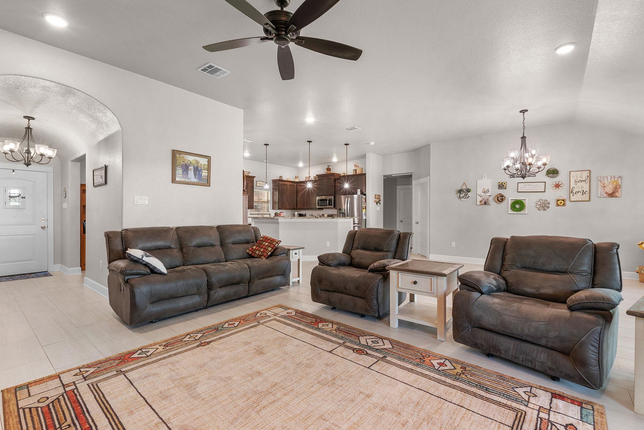7 Deb Lynn Avenue Lampasas TX 76550
