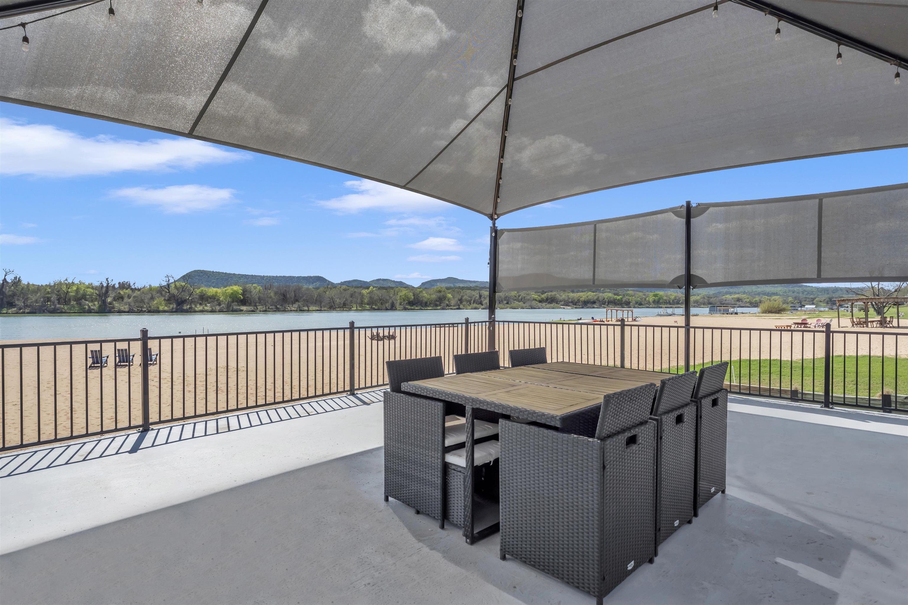 3424 River Oaks Drive Kingsland TX 78639