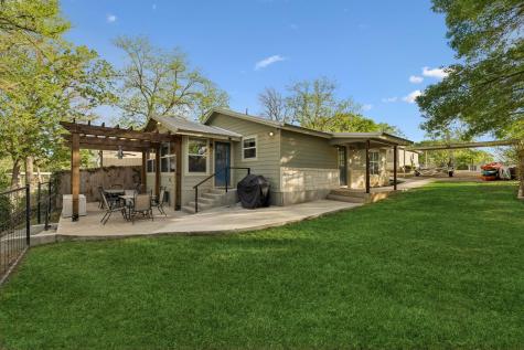 230 Lee Street Seguin TX 78155