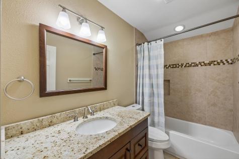 230 Lee Street Seguin TX 78155