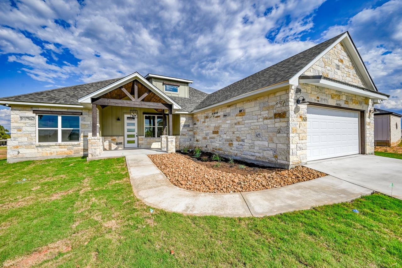 104 Pryor Place Court Kingsland TX 78639