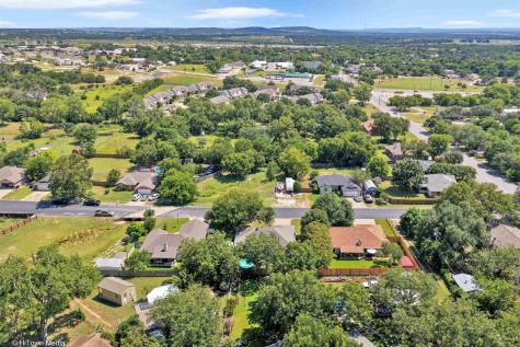 1004 E Johnson Street Burnet TX 78611