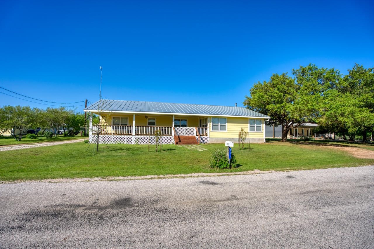 211 Oakleaf Drive Sunrise Beach TX 78643