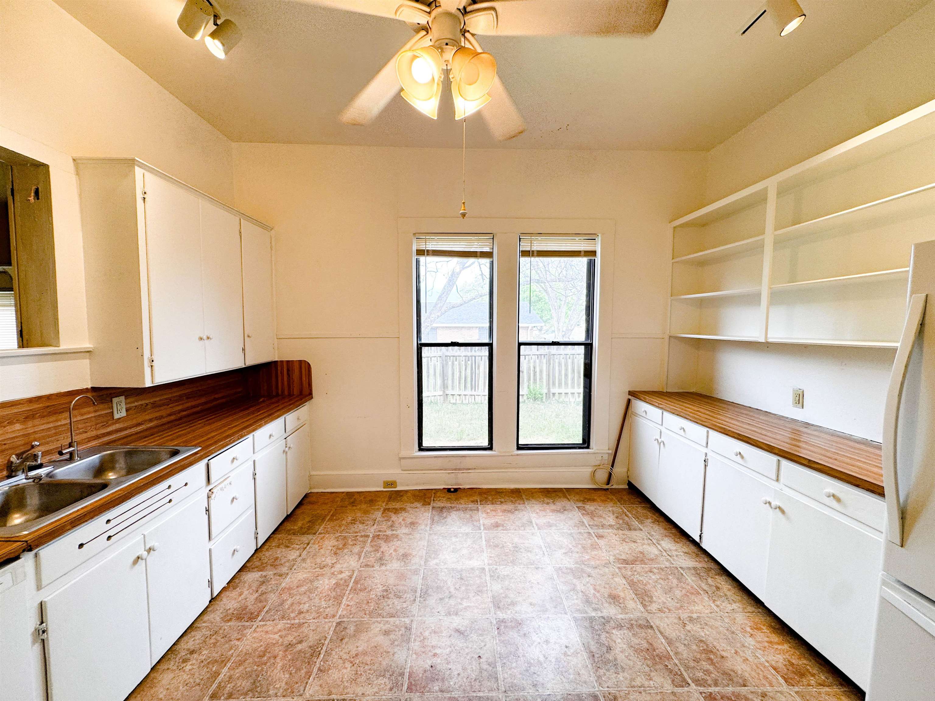 1209 Oatman Street Llano TX 78643