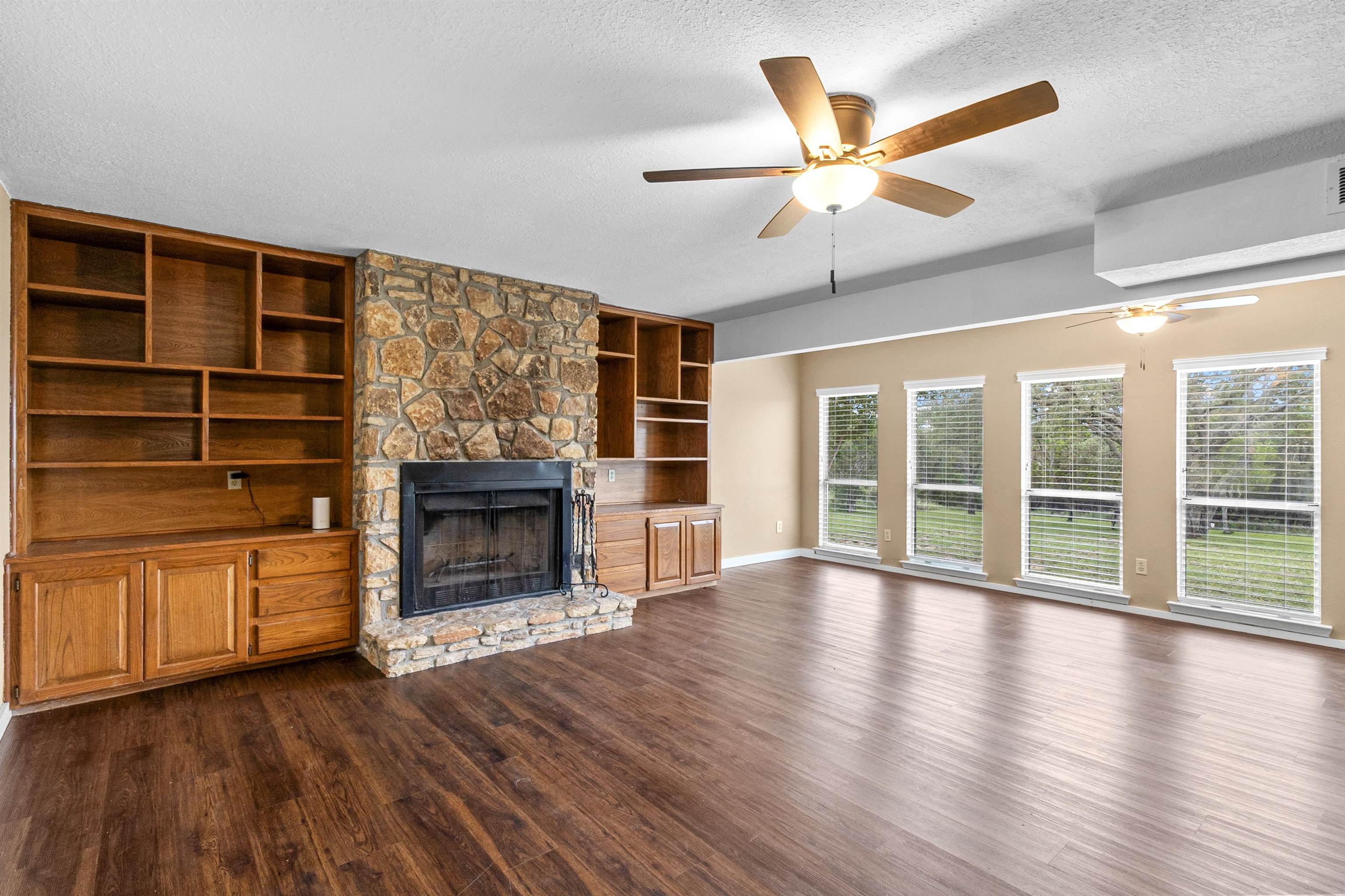 100 Vista Hermosa Burnet TX 78611
