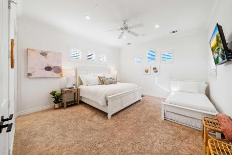 3500 River Oaks Drive Kingsland TX 78639
