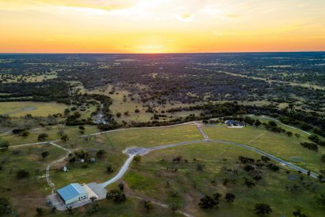 170 Goose Landing Way Harper TX 78631