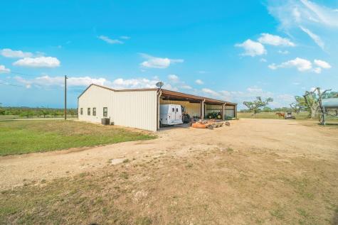 170 Goose Landing Way Harper TX 78631