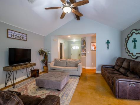811 Sage Street Burnet TX 78611