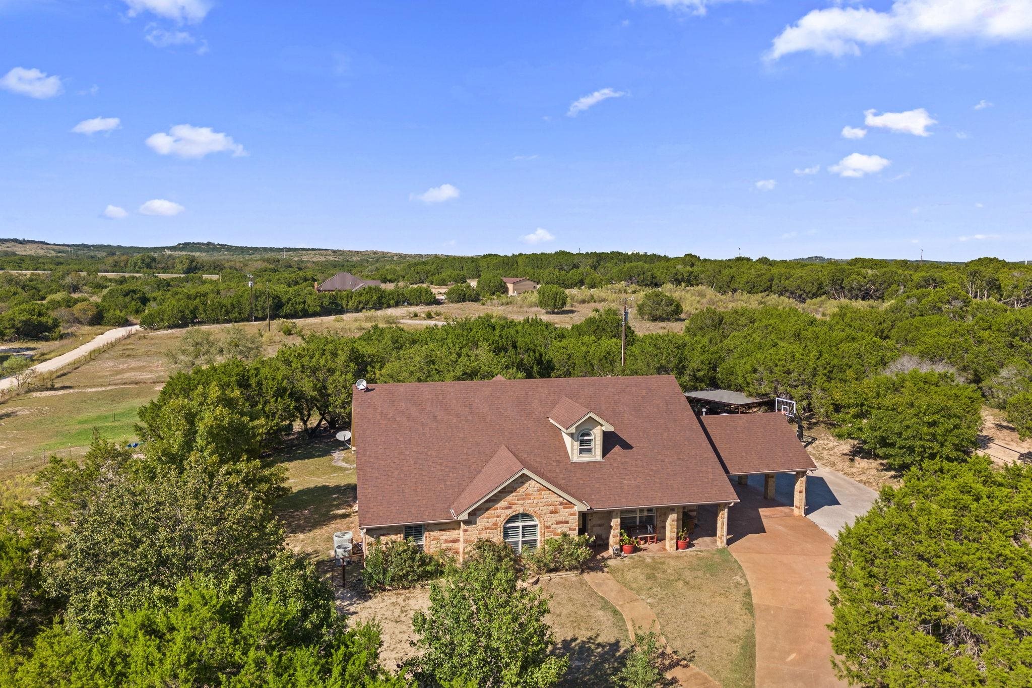 2804 County Road 1045 Lampasas TX 76550