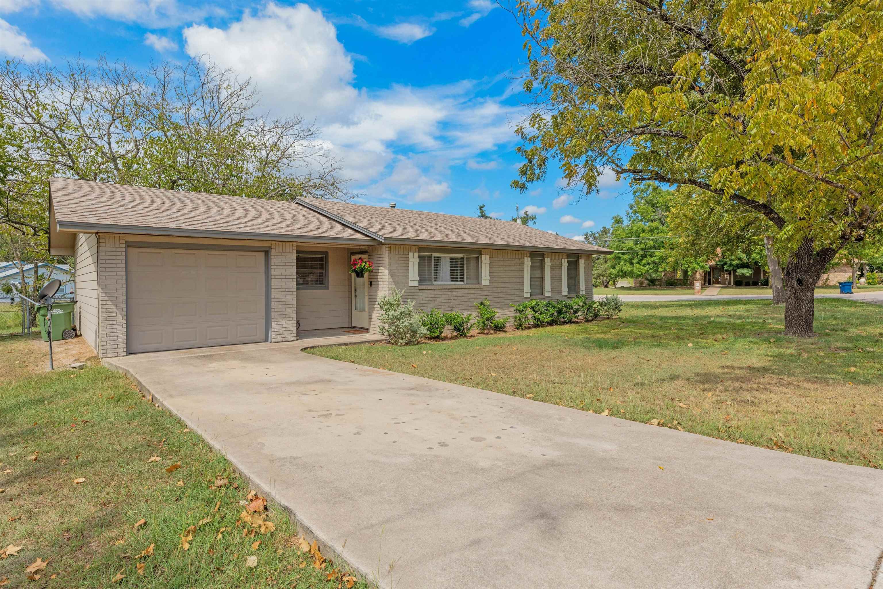 314 Julie Street Burnet TX 78611
