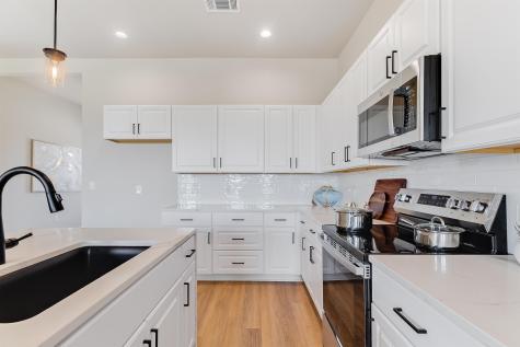 111 S Draper Lane Bertram TX 78605
