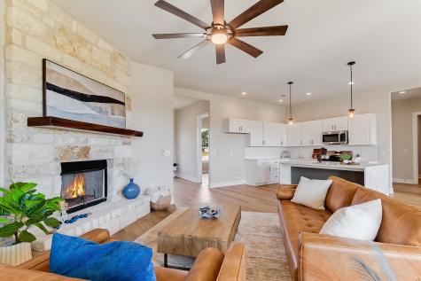 111 S Draper Lane Bertram TX 78605