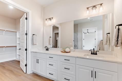 111 S Draper Lane Bertram TX 78605