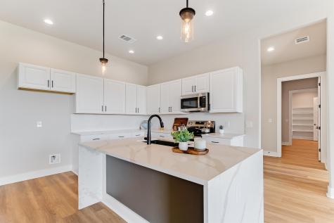 111 S Draper Lane Bertram TX 78605