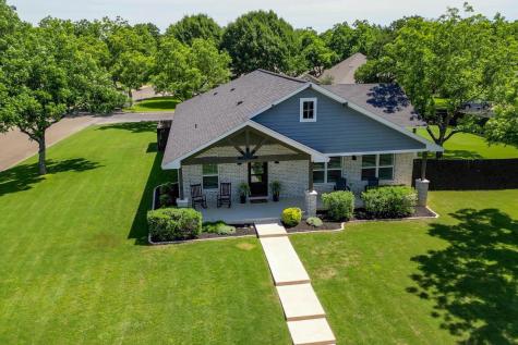 410 Stewart Street Meadowlakes TX 78654
