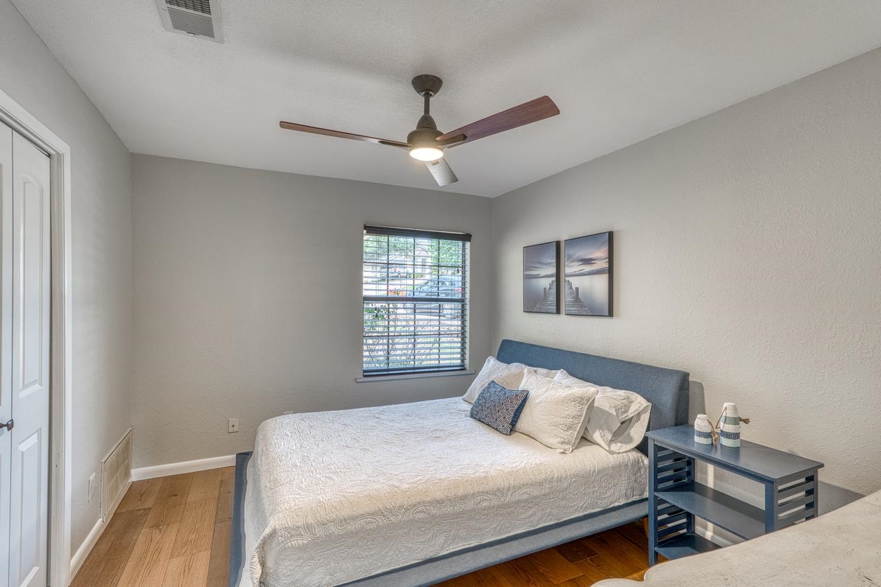 305 Onyx Horseshoe Bay TX 78657