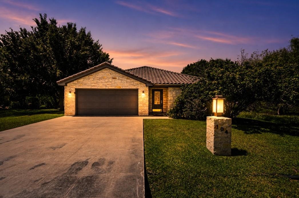 104 Springfield Horseshoe Bay TX 78657