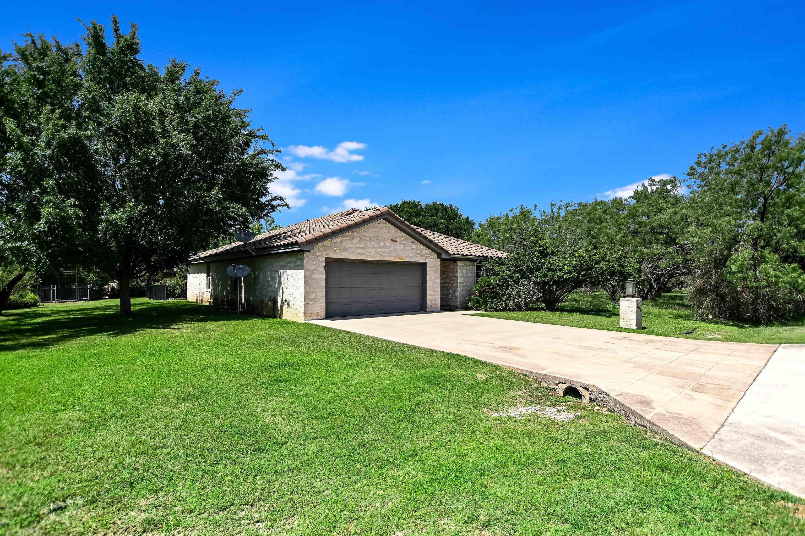 104 Springfield Horseshoe Bay TX 78657