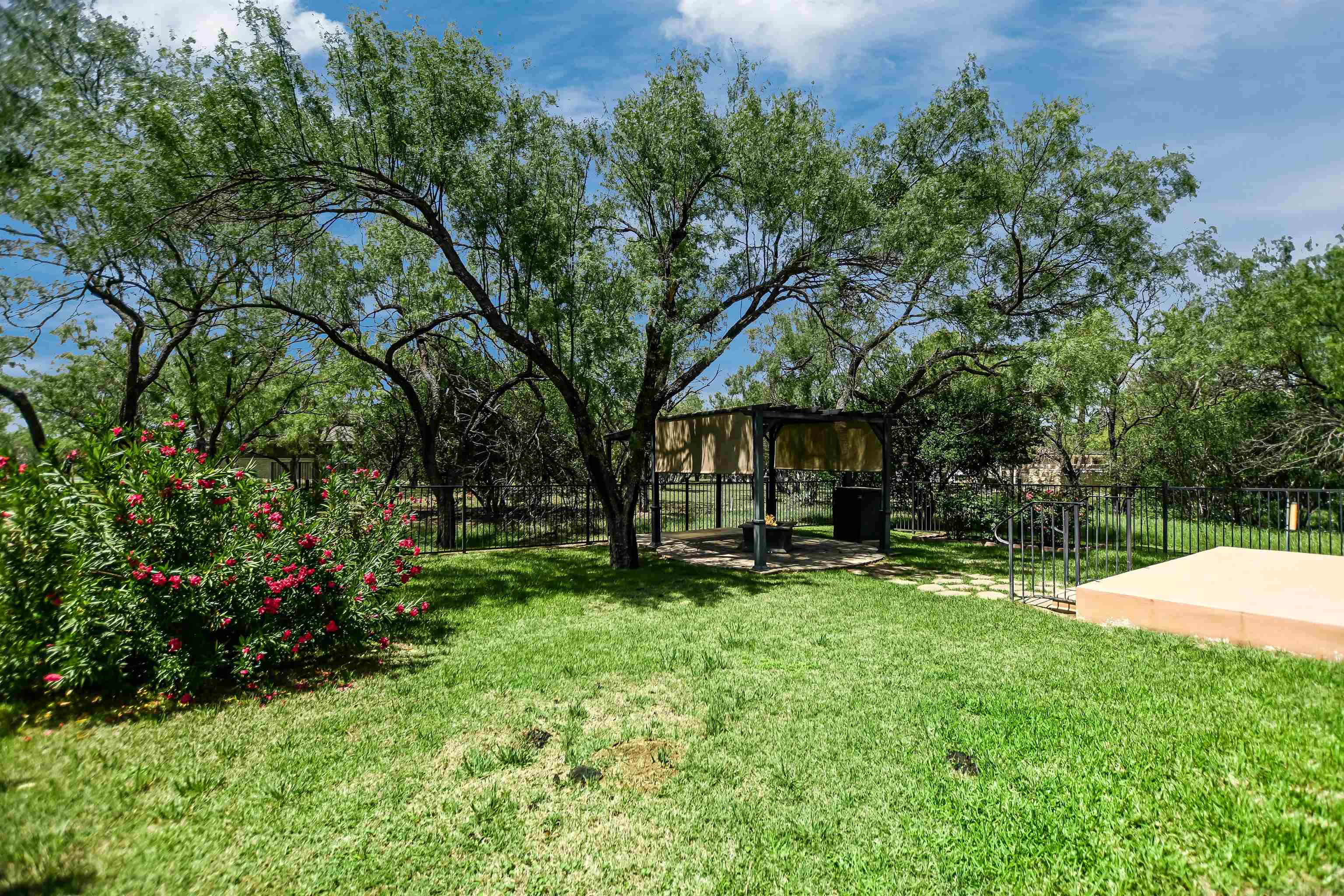 104 Springfield Horseshoe Bay TX 78657