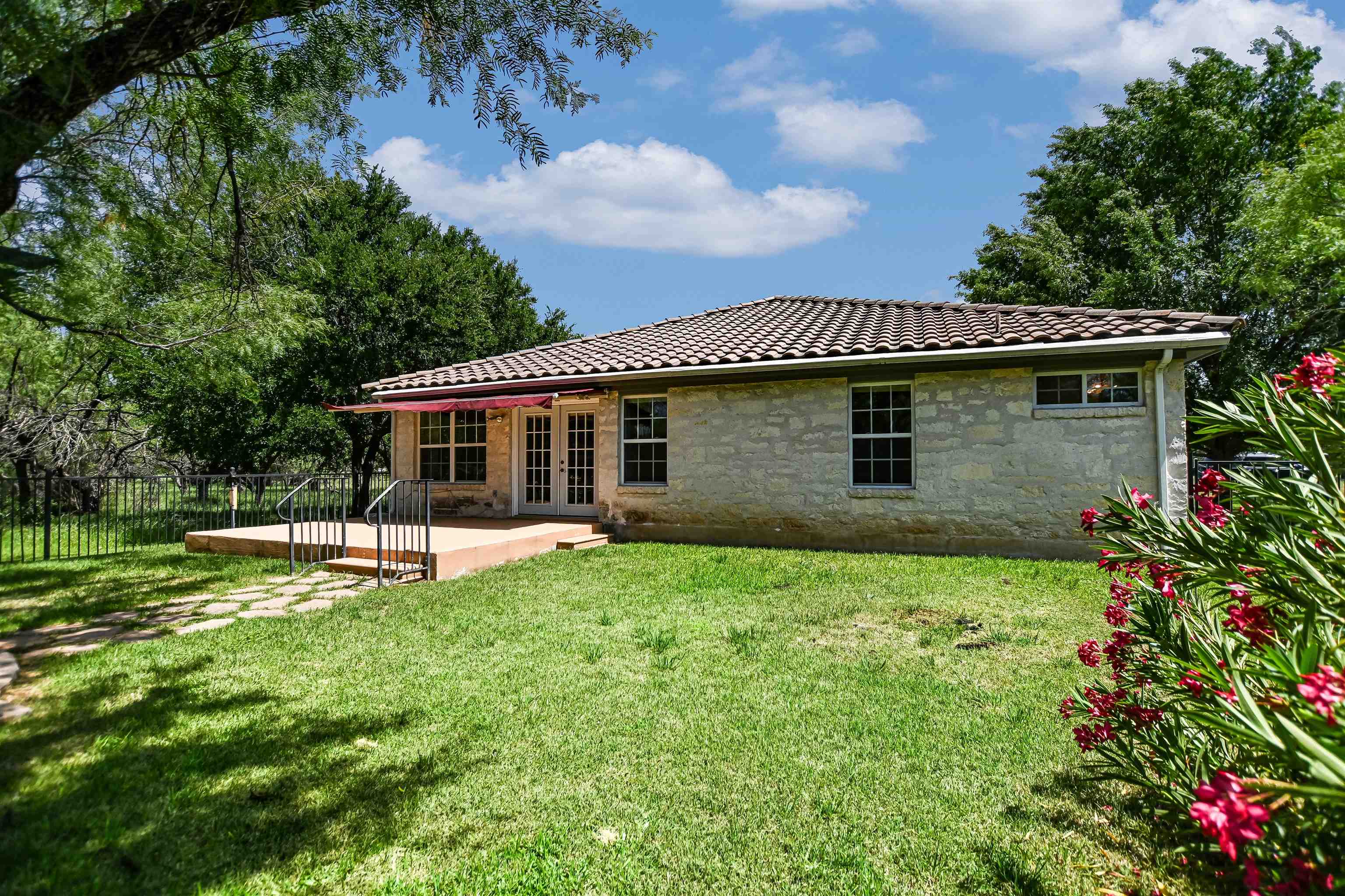 104 Springfield Horseshoe Bay TX 78657