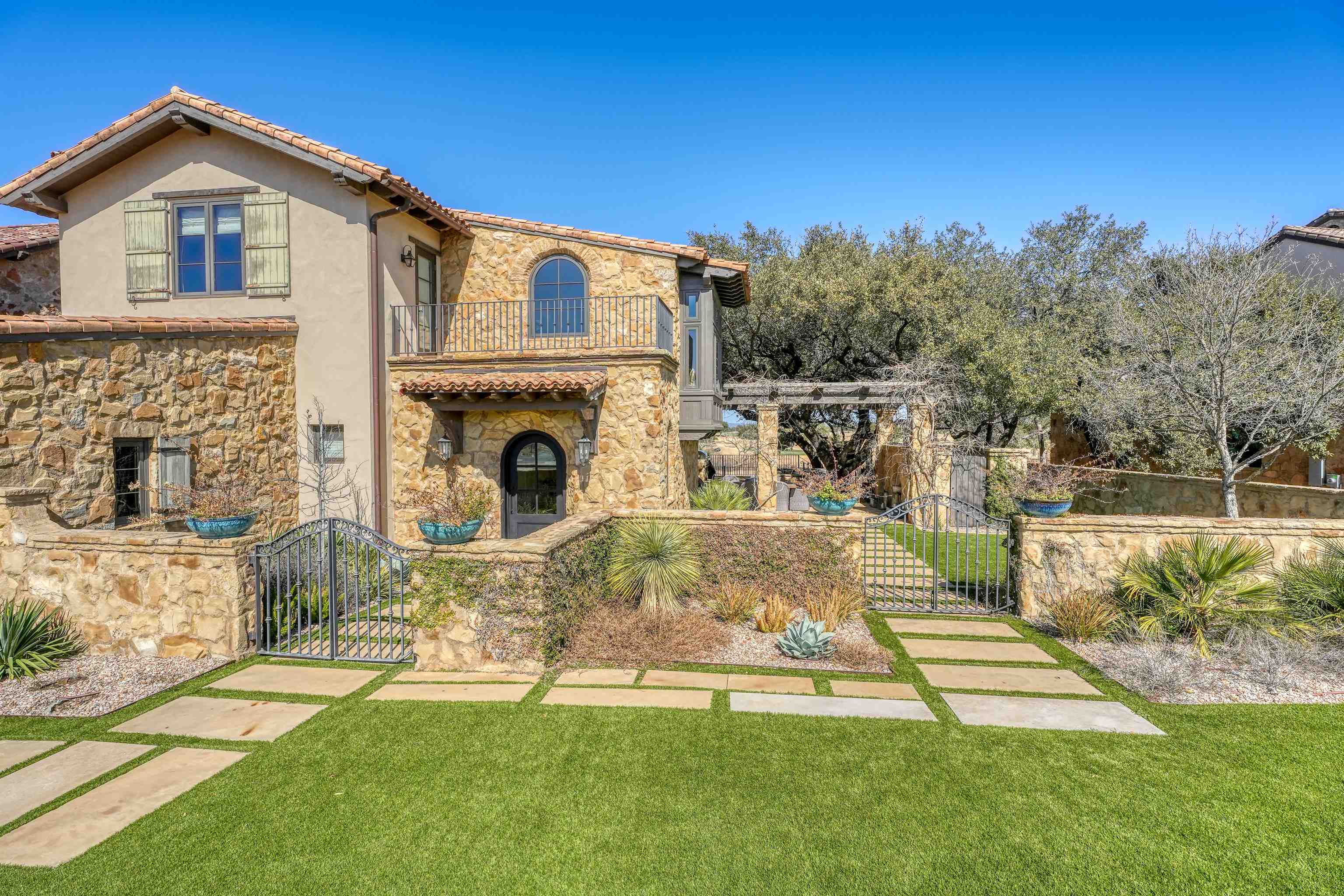 108 La Chimenea Horseshoe Bay TX 78657