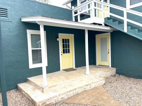 1005 Bayley Llano TX 78643