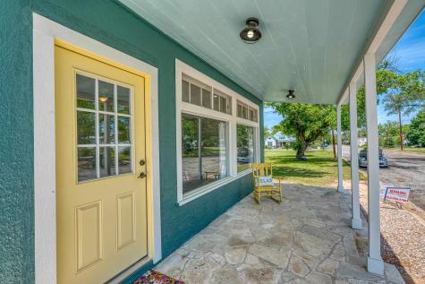 1005 Bayley Llano TX 78643