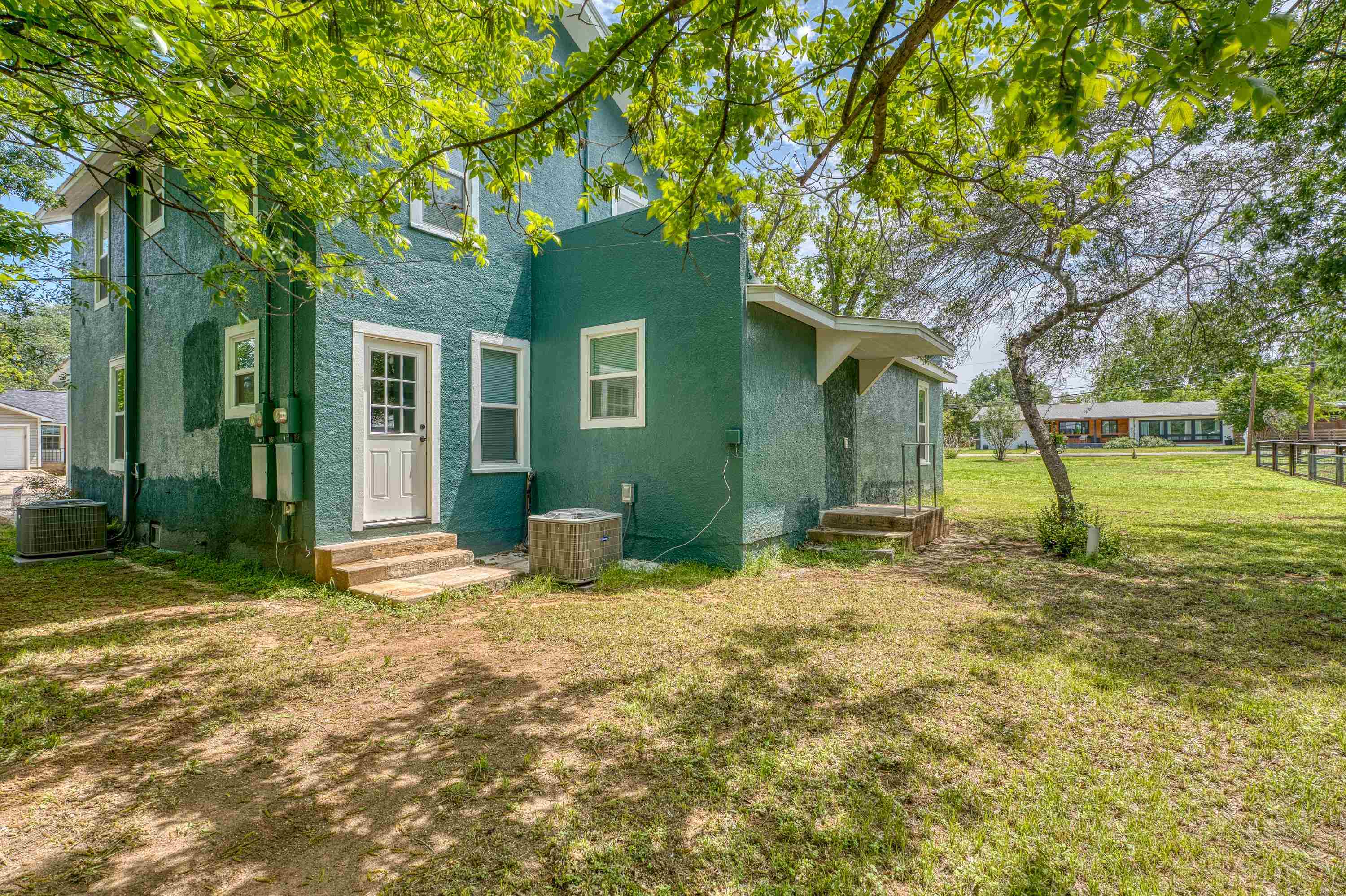 1005 Bayley Llano TX 78643