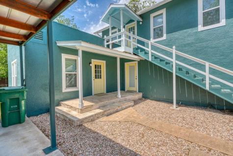1005 Bayley Llano TX 78643