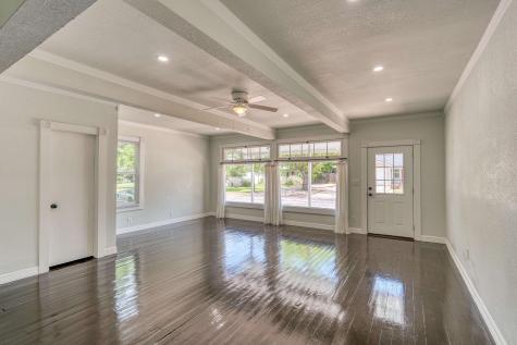1005 Bayley Llano TX 78643