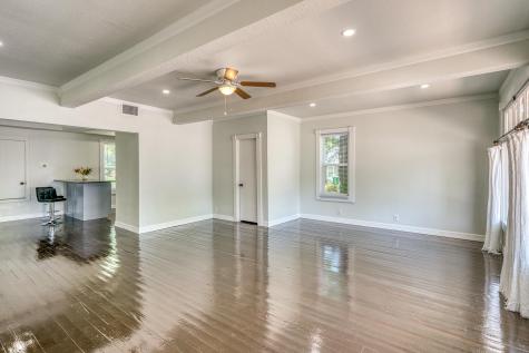 1005 Bayley Llano TX 78643