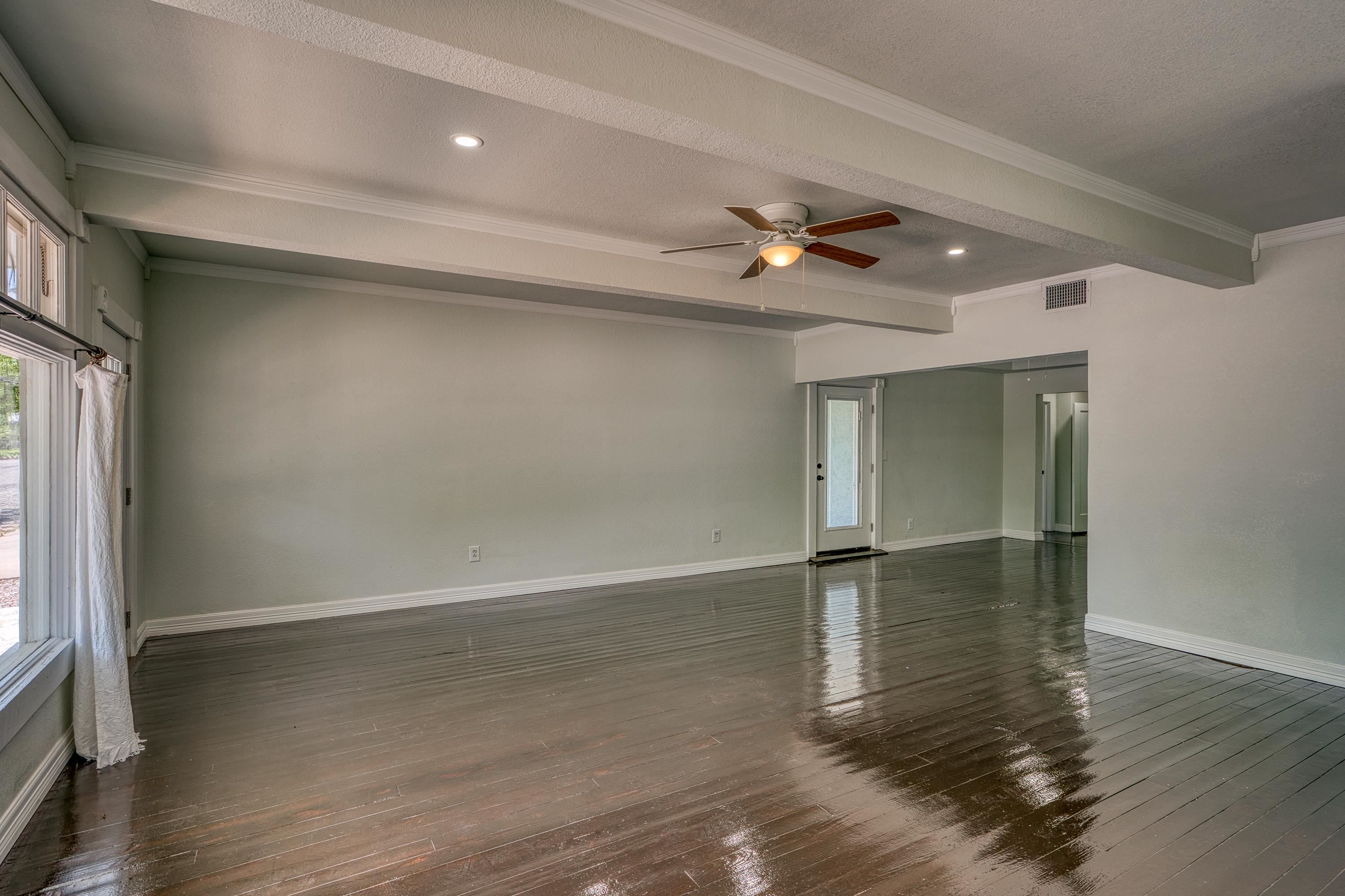 1005 Bayley Llano TX 78643