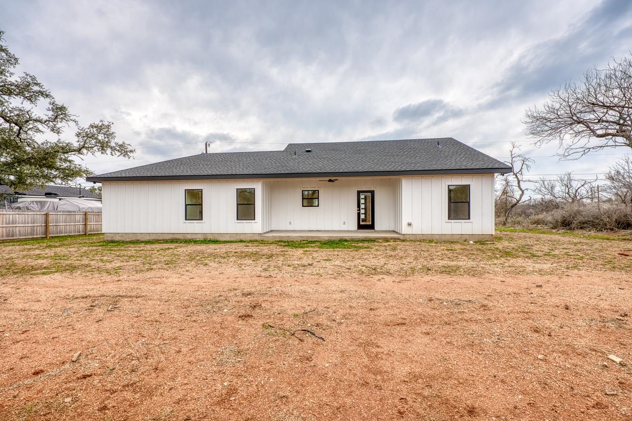 1501 Woodcrest Drive Granite Shoals TX 78654