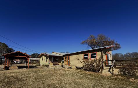 600 W Railway Street Lometa TX 76853