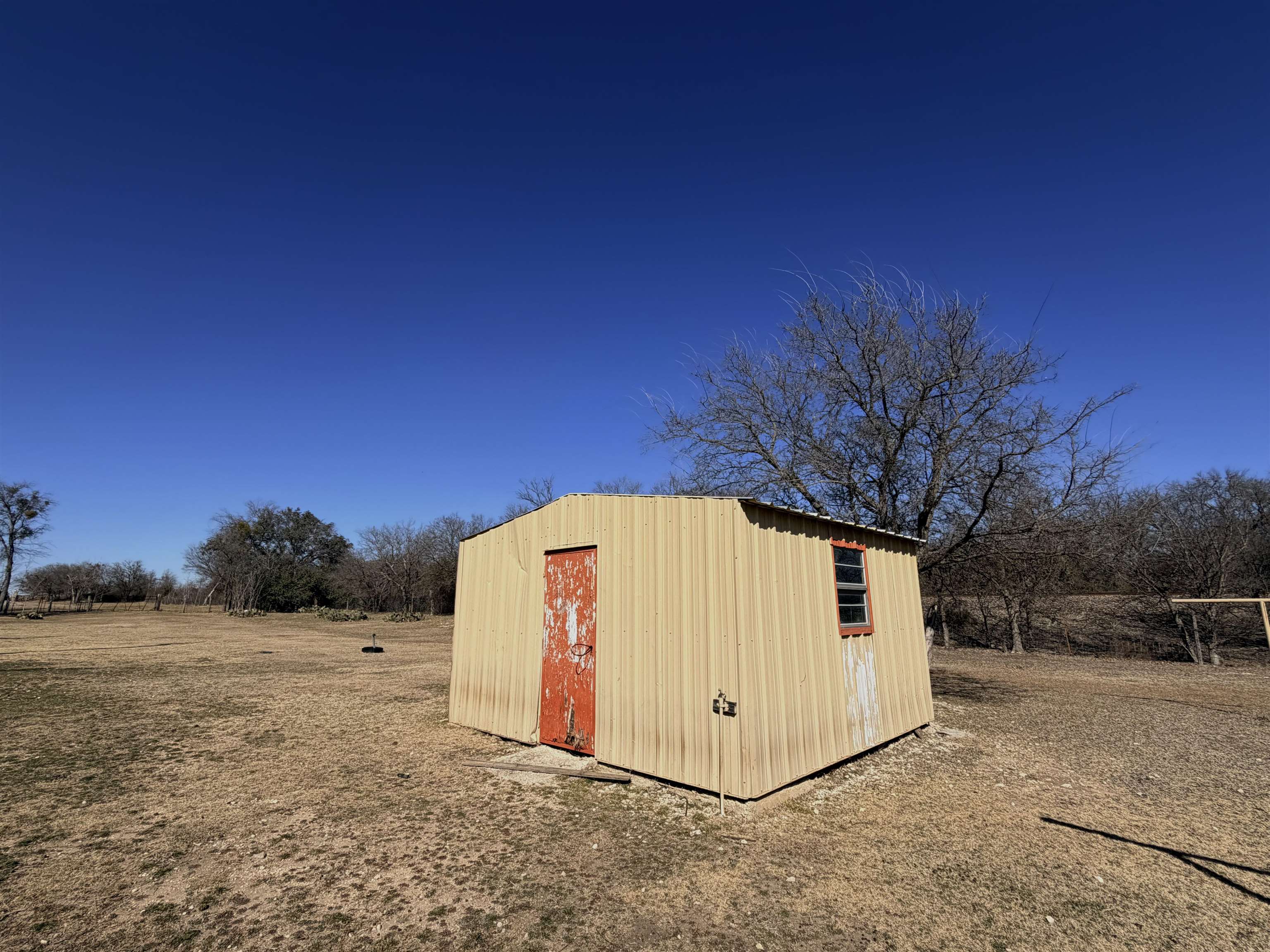 600 W Railway Street Lometa TX 76853