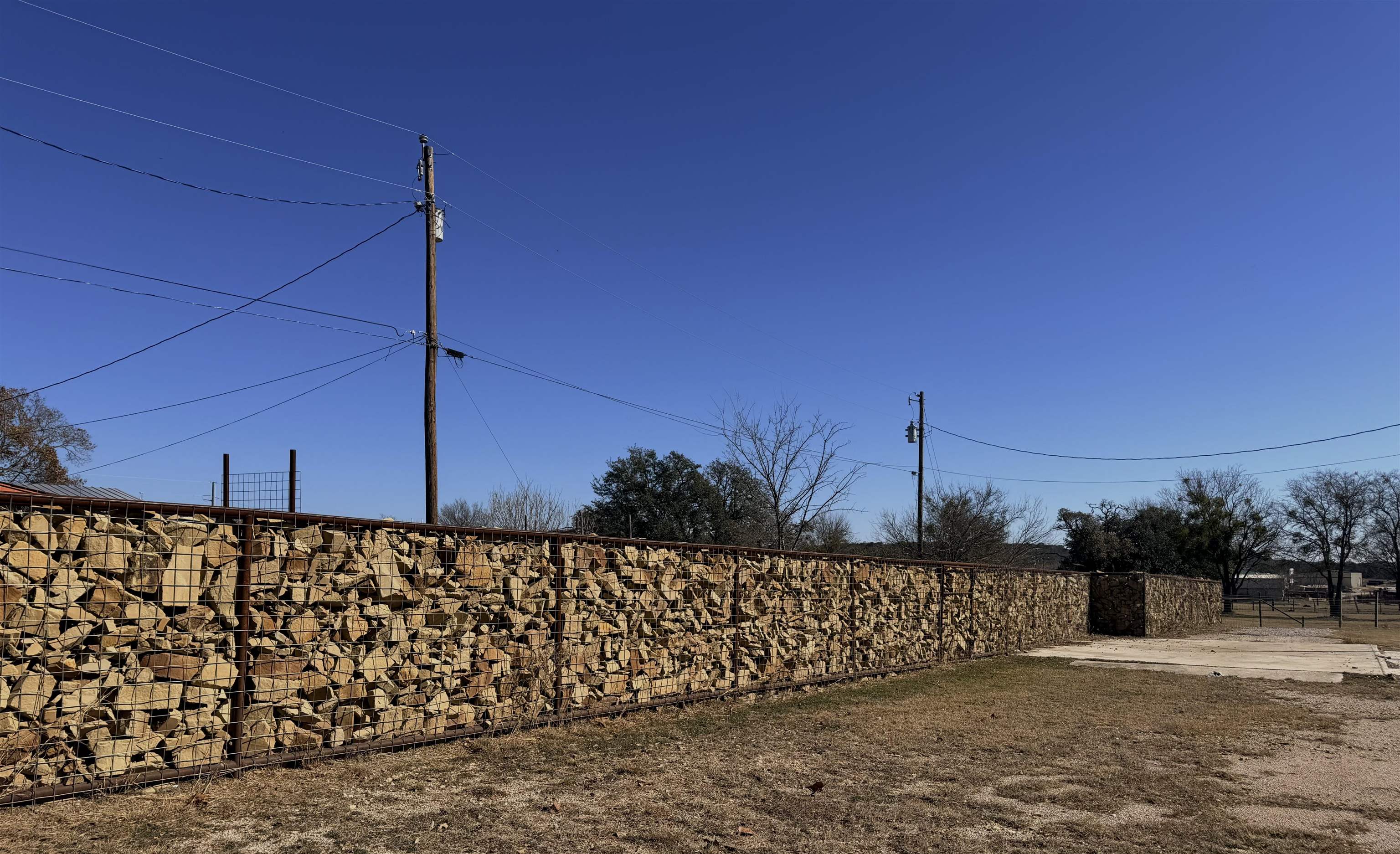 600 W Railway Street Lometa TX 76853