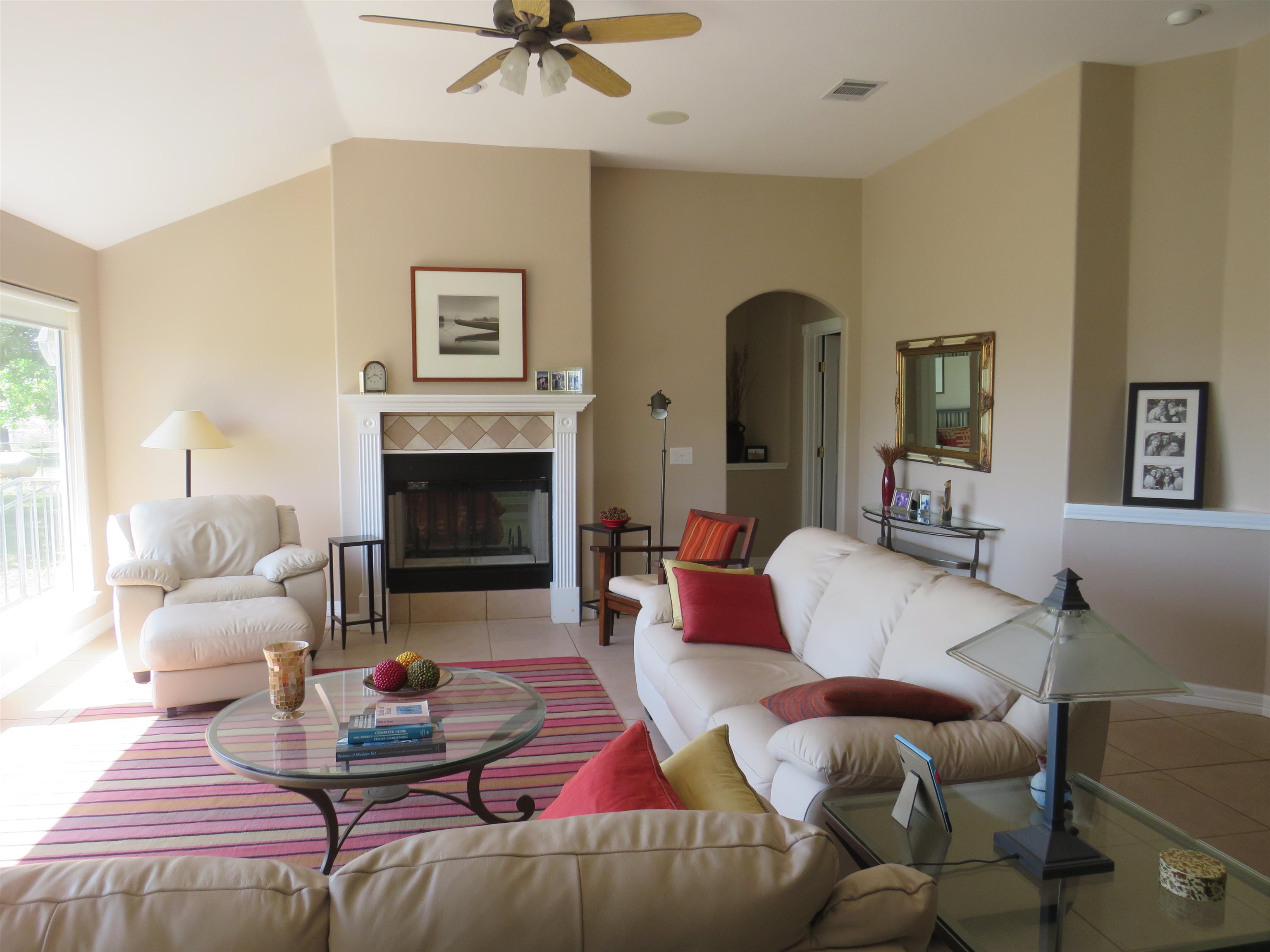 220 W Lakecrest Drive Bluffton TX 78607